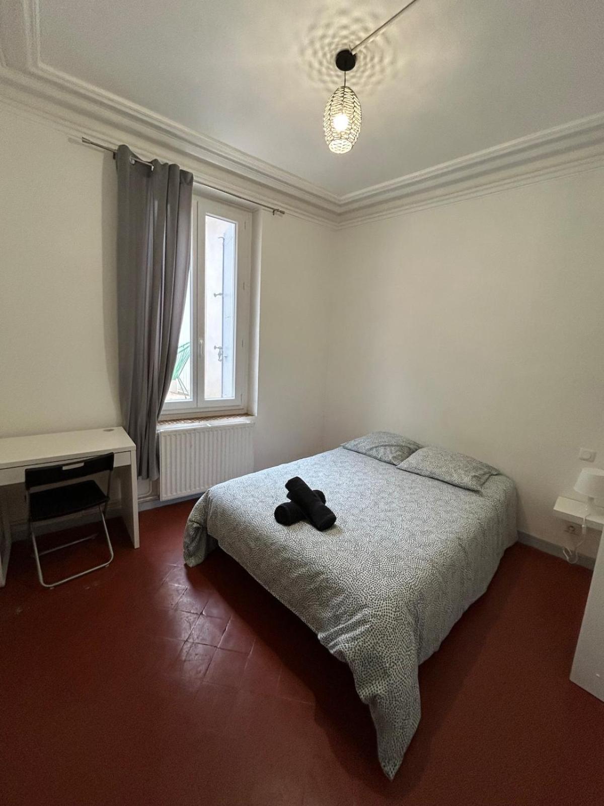 Grand Appartement De 100M2 -Allee Paul Riquet Beziers - 4Chambres - Wifi- Tv Connectee Kültér fotó